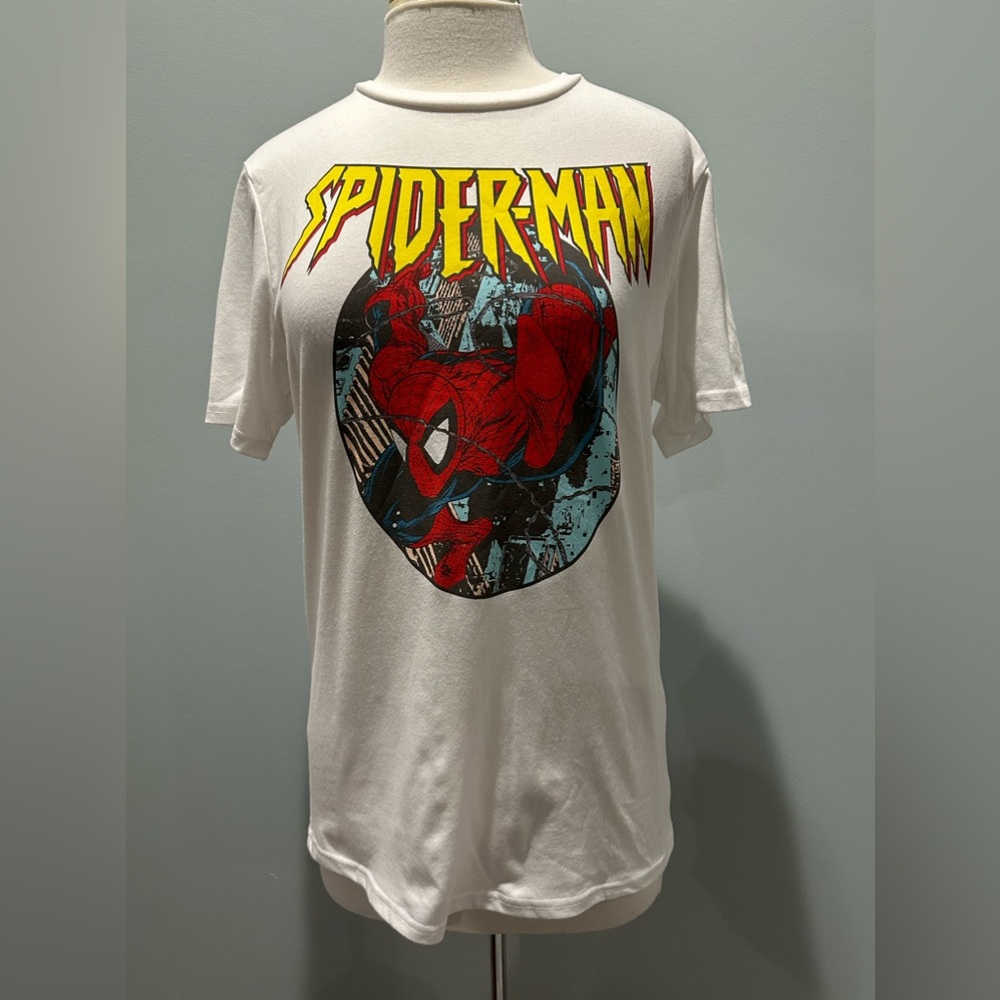 1 Marvel Spider-Man Peter Parker graphic print Tshirt size Medium